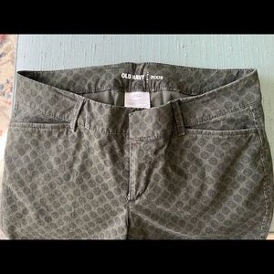 Old Navy green polka dot pixie ankle pants